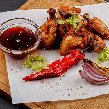 Пикантные крылышки с перцем чили Arisu Sarang Restaurant & Sushi Bar