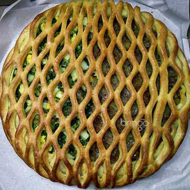 Зелёный лук с яйцом/Телятина с картофелем Пироги Свидальня